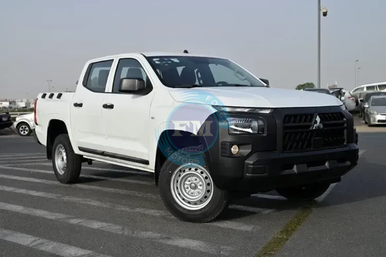 2025 MODEL MITSUBISHI L200 DOUBLE CAB PICKUP GL 2.4L DIESEL 4WD MANUAL TRANSMISSION SIDE