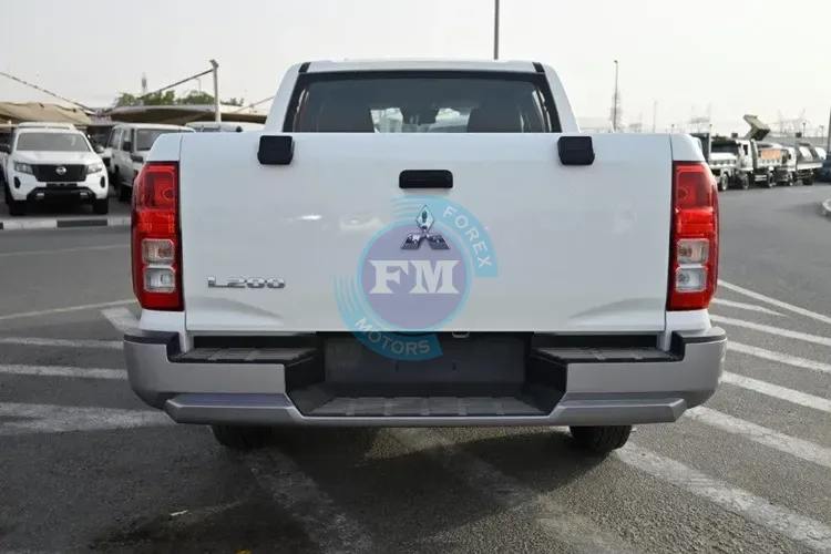 2025 MODEL MITSUBISHI L200 DOUBLE CAB PICKUP GL 2.4L DIESEL 4WD MANUAL TRANSMISSION BACK
