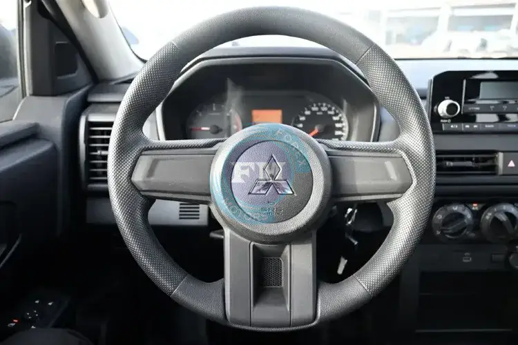 2025 MODEL MITSUBISHI L200 DOUBLE CAB PICKUP GL 2.4L DIESEL 4WD MANUAL TRANSMISSION STEERING