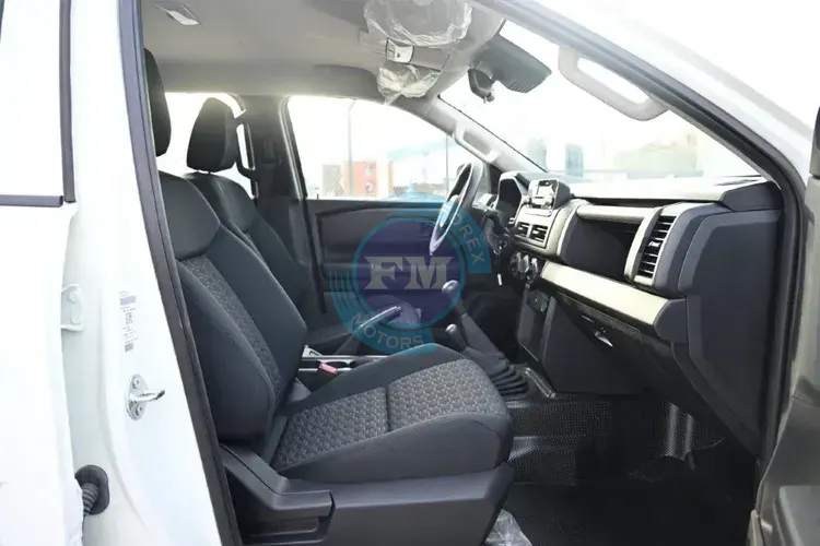 2025 MODEL MITSUBISHI L200 DOUBLE CAB PICKUP GL 2.4L DIESEL 4WD MANUAL TRANSMISSION FRONT SEATS