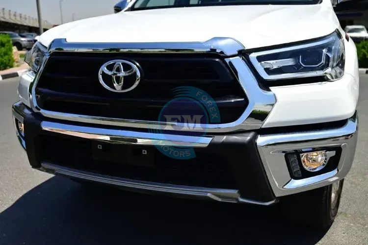 2025 MODEL TOYOTA HILUX DOUBLE CAB PICKUP GLXS-V 2.7L PETROL 4WD 5-SEATER AUTOMATIC1