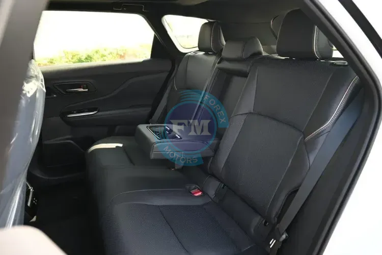 2025 MODEL TOYOTA CROWN SIGNIA LIMITED HYBRID 2.5L AWD 5 SEATER AUTOMATIC SEATS
