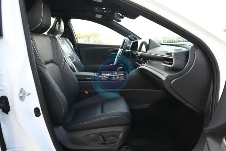 2025 MODEL TOYOTA CROWN SIGNIA LIMITED HYBRID 2.5L AWD 5 SEATER AUTOMATIC FRONT SEATS