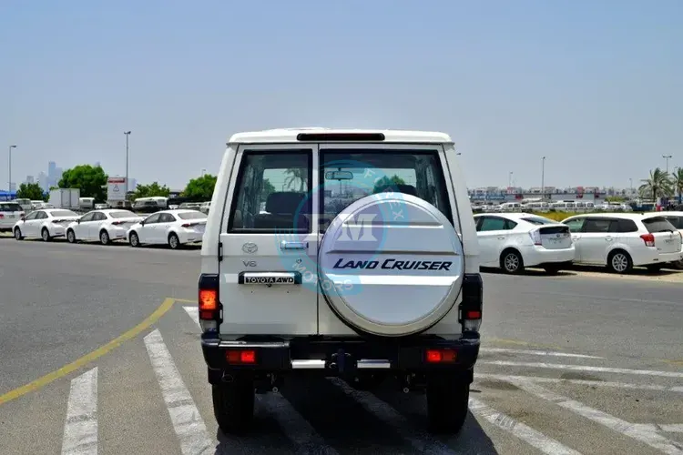 2024 MODEL TOYOTA LAND CRUISER 71 SHORT WHEEL BASE V6 4.0L PETROL 4WD MANUAL TRANSMISION-EURO 4 BACK
