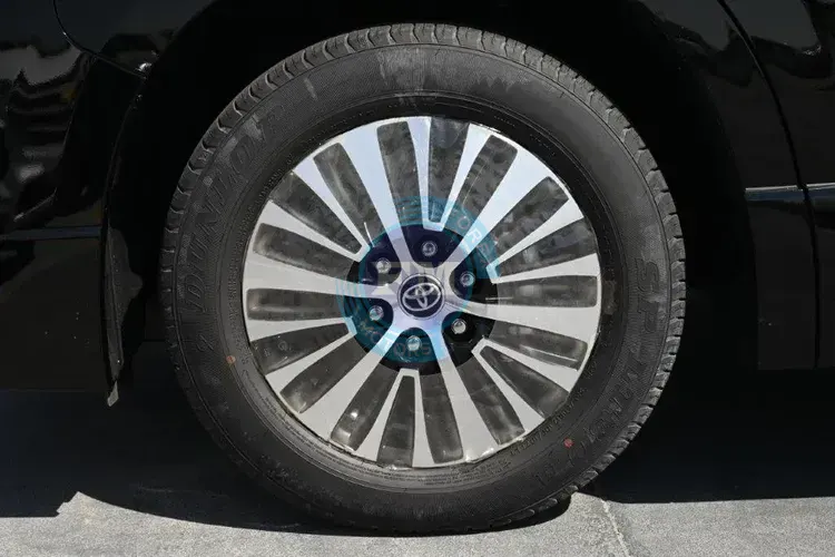 2025 MODEL TOYOTA GRANVIA V LUXURY  2.8L DIESEL 6-SEATER AUTOMATIC WHEEL