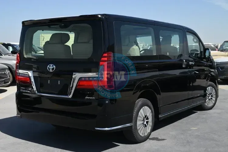 2025 MODEL TOYOTA GRANVIA V LUXURY  2.8L DIESEL 6-SEATER AUTOMATIC SIDE1