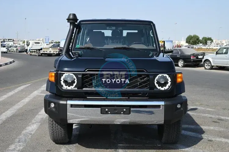 TOYOTA LAND CRUISER 76 HARDTOP G V6 4.0L PETROL 4WD 5-SEATER AT | Forex Motors