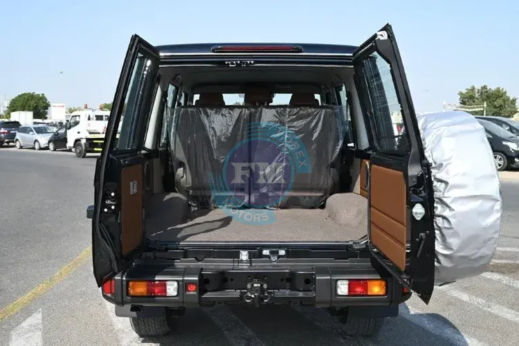 2025 MODEL TOYOTA LAND CRUISER 76 HARDTOP G V6 4.0L PETROL 4WD 5-SEATER AUTOMATIC2