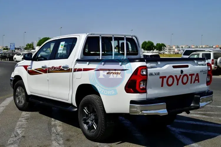 2025 MODEL TOYOTA HILUX DOUBLE CAB PICKUP GLXS-G 2.7L PETROL 4WD AUTOMATIC SIDE1