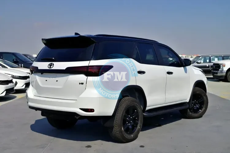 2024 MODEL TOYOTA FORTUNER LEGENDER V6 4.0L PETROL AUTOMATIC OTHER SIDE