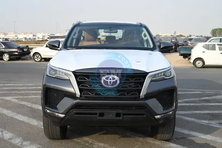 TOYOTA FORTUNER GXR 2.4L DIESEL 4WD 7 SEAT AUTOMATIC | Forex Motors