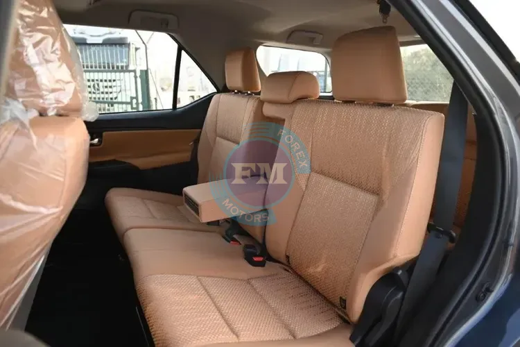 2025 MODEL TOYOTA FORTUNER GXR 2.4L DIESEL 4WD 7 SEAT AUTOMATIC BACK SEATS