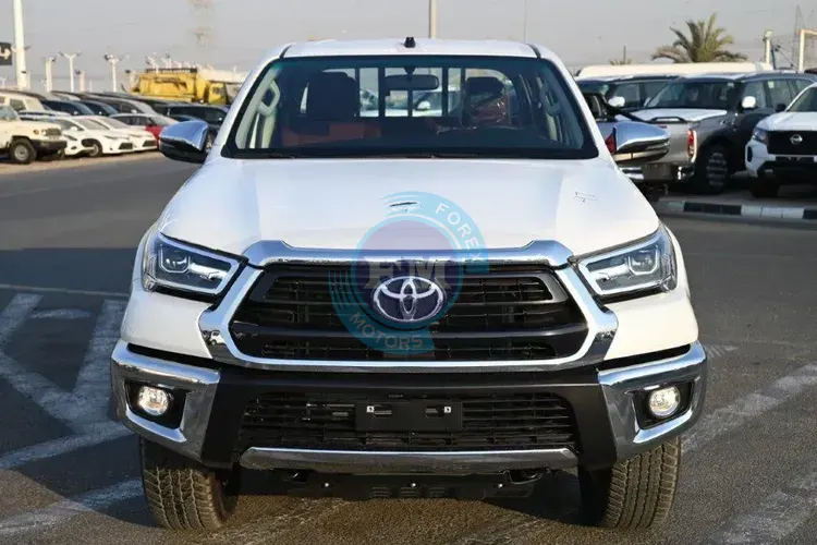 TOYOTA HILUX DOUBLE CAB SR5 2.7L PETROL 4WD 5-SEAT AUTOMATIC | Forex Motors