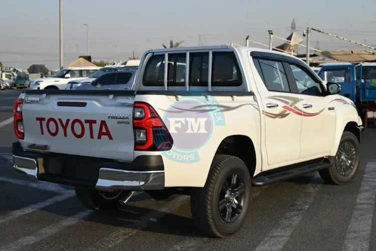 2025 MODEL TOYOTA HILUX DOUBLE CAB SR5 2.7L PETROL 4WD 5-SEAT AUTOMATIC SIDE1
