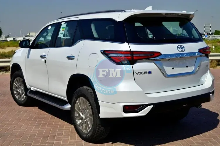 2025 MODEL TOYOTA FORTUNER VXR+ V6 4.0L PETROL 4WD 7-SEATER AUTOMATIC SIDE1