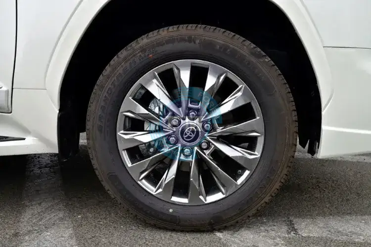 2025 TOYOTA LAND CRUISER 300 VX+ V6 4.0L PETROL 7 SEATER AUTOMATIC WHEEL
