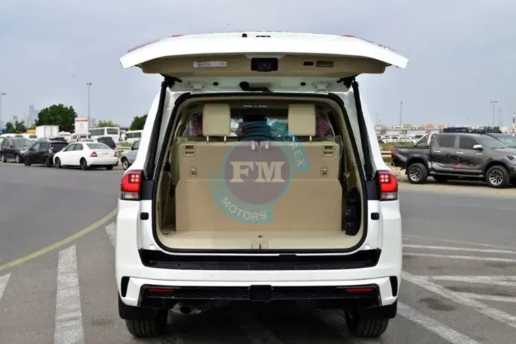 2025 TOYOTA LAND CRUISER 300 VX+ V6 4.0L PETROL 7 SEATER AUTOMATIC TRUNCK
