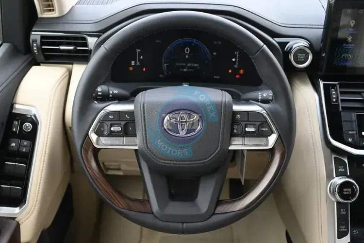 2025 TOYOTA LAND CRUISER 300 VX+ V6 4.0L PETROL 7 SEATER AUTOMATIC STEERING