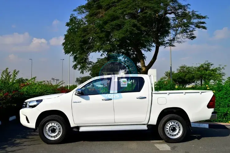 2025 MODEL TOYOTA HILUX DOUBLE CAB DLX-G 2.7L PETROL 4WD AUTOMATIC SIDE