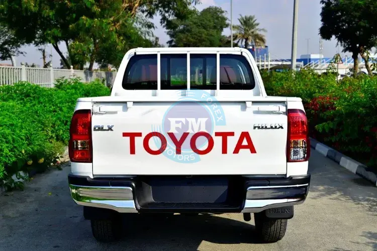 2025 MODEL TOYOTA HILUX DOUBLE CAB DLX-G 2.7L PETROL 4WD AUTOMATIC BACK