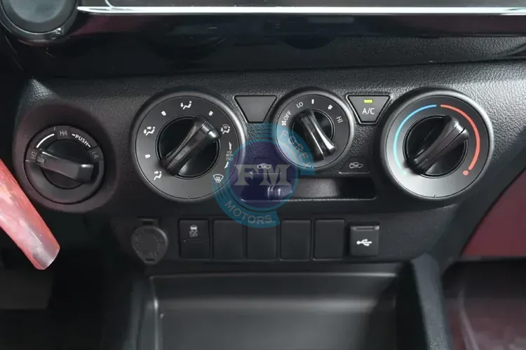 2025 MODEL TOYOTA HILUX DOUBLE CAB DLX-G 2.7L PETROL 4WD AUTOMATIC