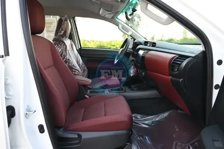 2025 MODEL TOYOTA HILUX DOUBLE CAB DLX-G 2.7L PETROL 4WD AUTOMATIC FRONT SEATS