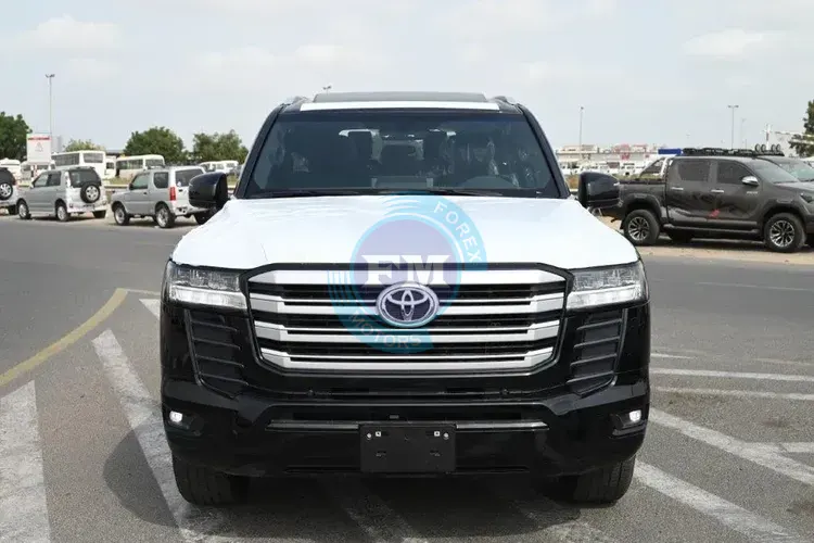 TOYOTA LAND CRUISER 300 GXR V6 4.0L PETROL AUTOMATIC | Forex Motors