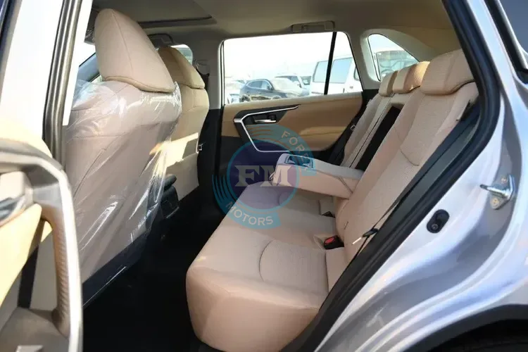 2025 MODEL RAV4 XLE 2.0L PETROL AWD AUTOMATIC BACK SEATS