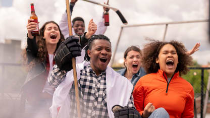 mixed-race-couple-and-their-friends-cheering-for-SX4VTP8 copy