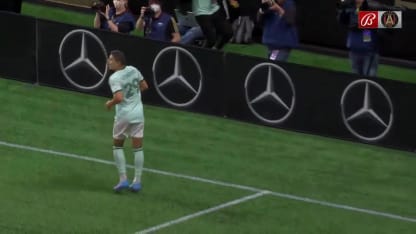 GOAL: Ronaldo Cisneros, Atlanta United FC - 27th minute