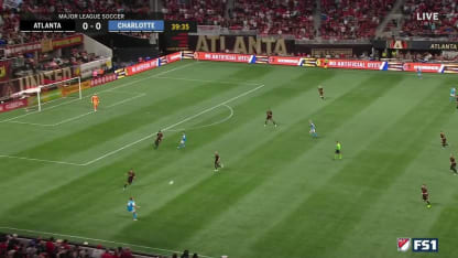 SAVE: Brad Guzan, Atlanta United - 40th minute