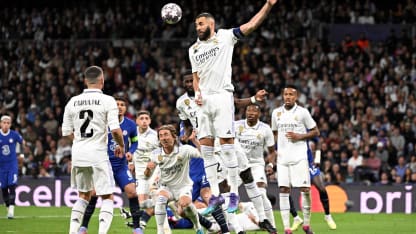 Benzema jumping 