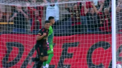Ronald Hernández opens up the scoring against Chattanooga FC in the 21st minute