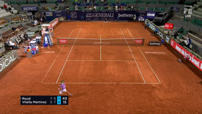 MATCH POINT: C. Ruud def. M. Vilella Martinez; Kitzbuhel 2R