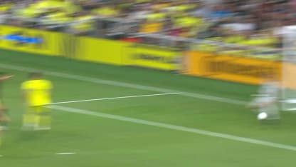 GOAL: Luiz Araujo, Atlanta United - 29th minute