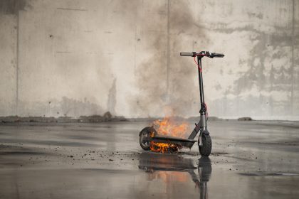 Elsparkesykkel i full fyr