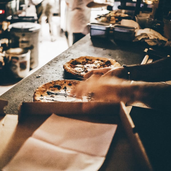 Fortina, Rye Brook: PAcking up Pizza on the bar