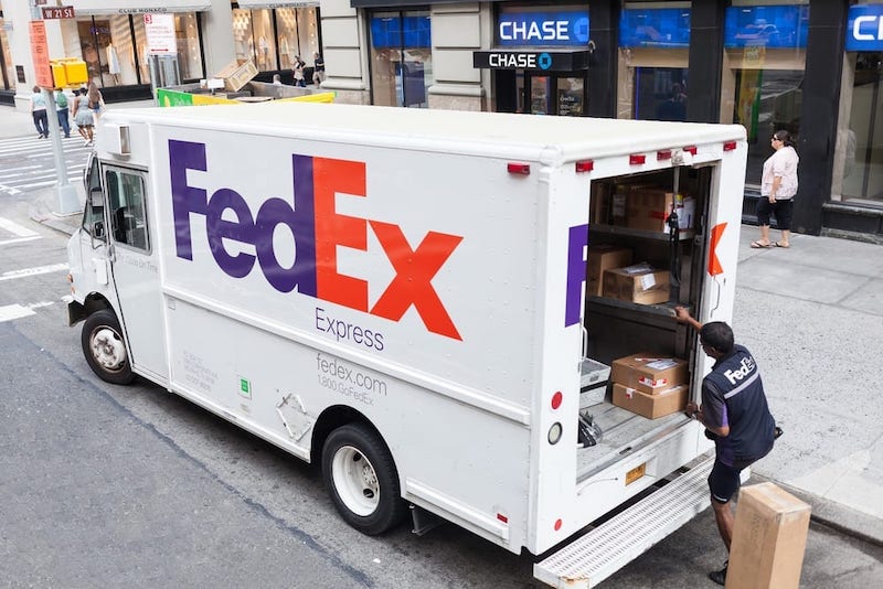 fedex us to canada