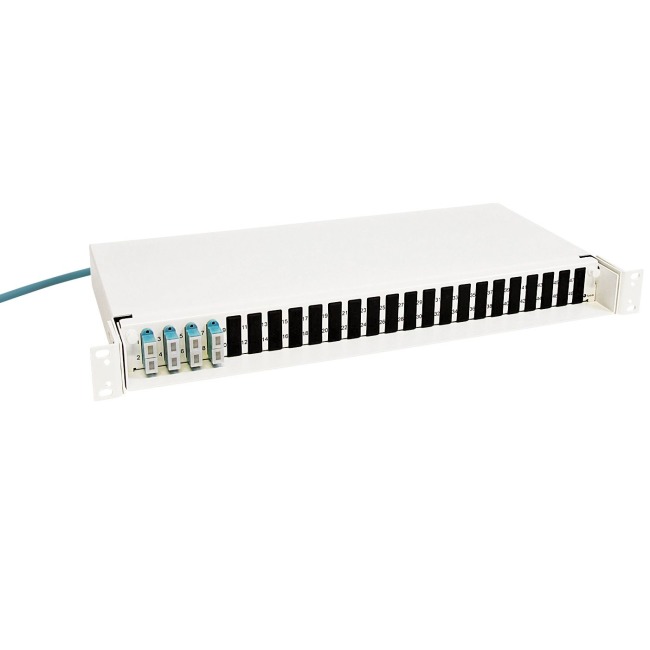 Patch Panel 1U, 8 SC, 50/OM3, 10m fiber optic cable AXAI