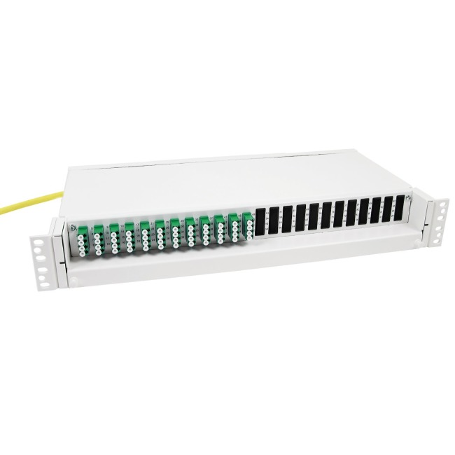 Panel FP75 PRO, 48 LC/APC, 9/OS2, QXXI Compact