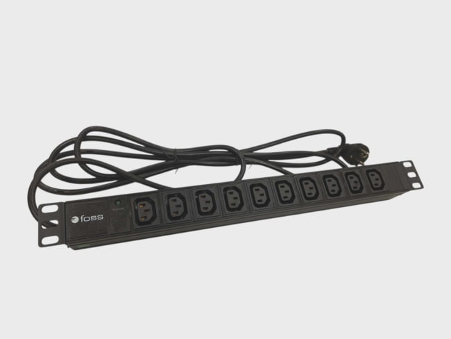 19 Powerlist 10x230V, C13. 3m kabel