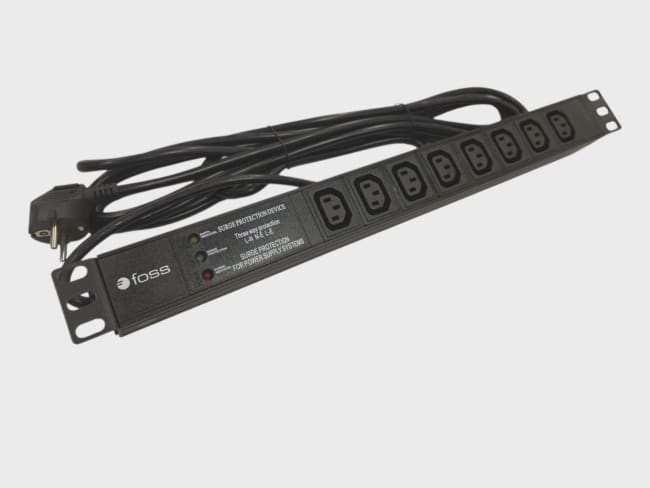 19 Powerlist 8x230V, C13. 5m kabel m vern