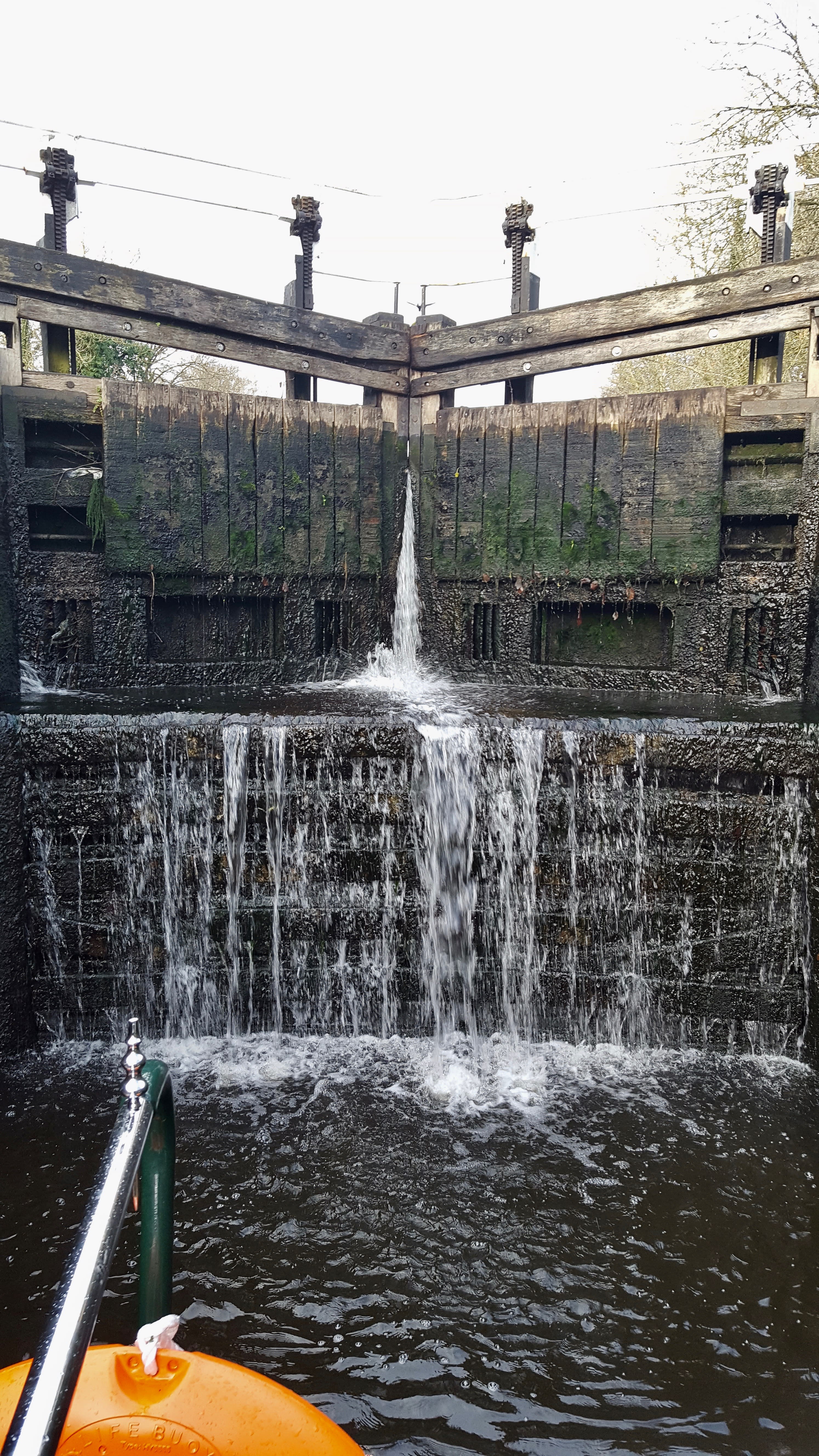 Top gate from inside the lock chamber