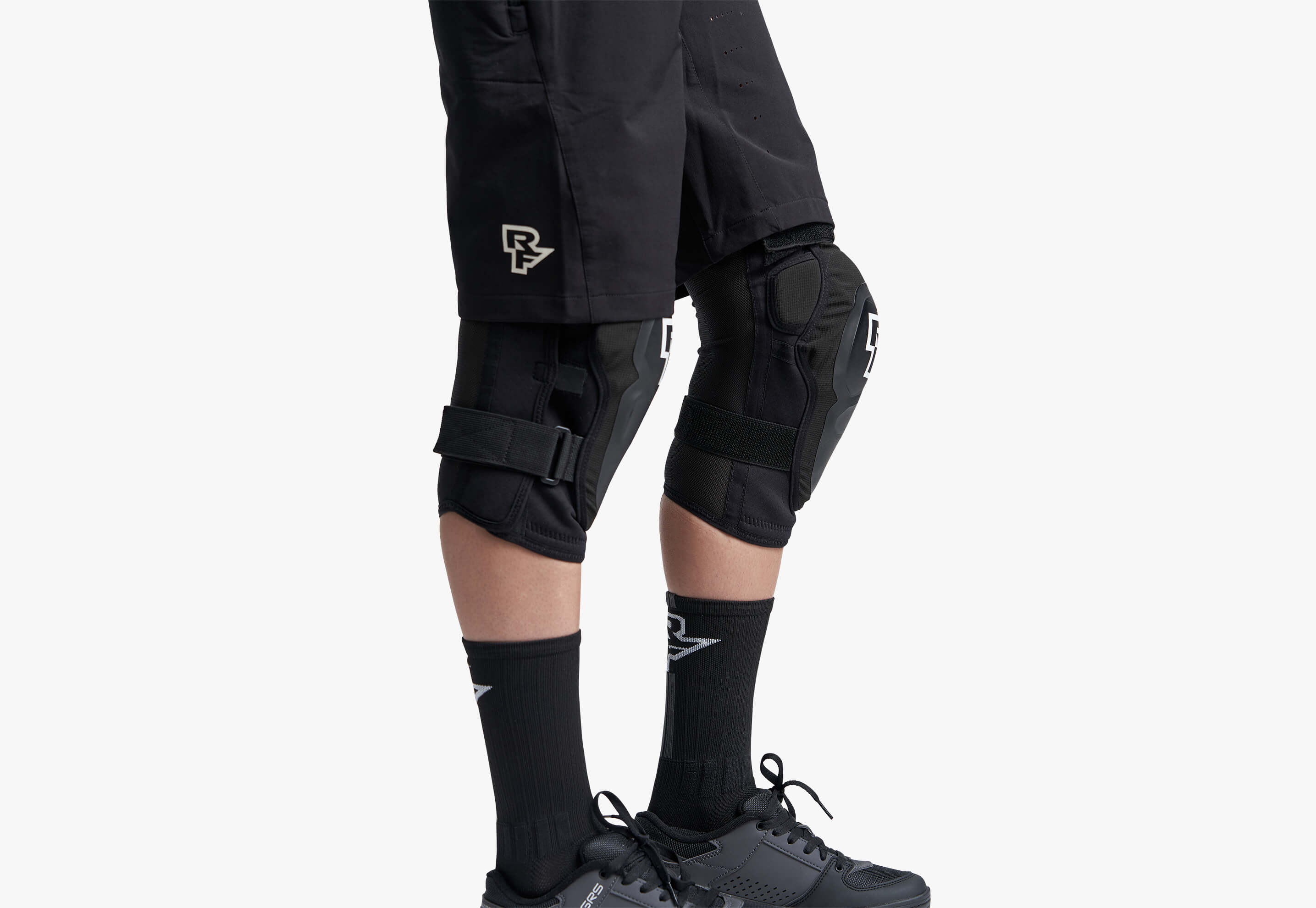 Roam Knee