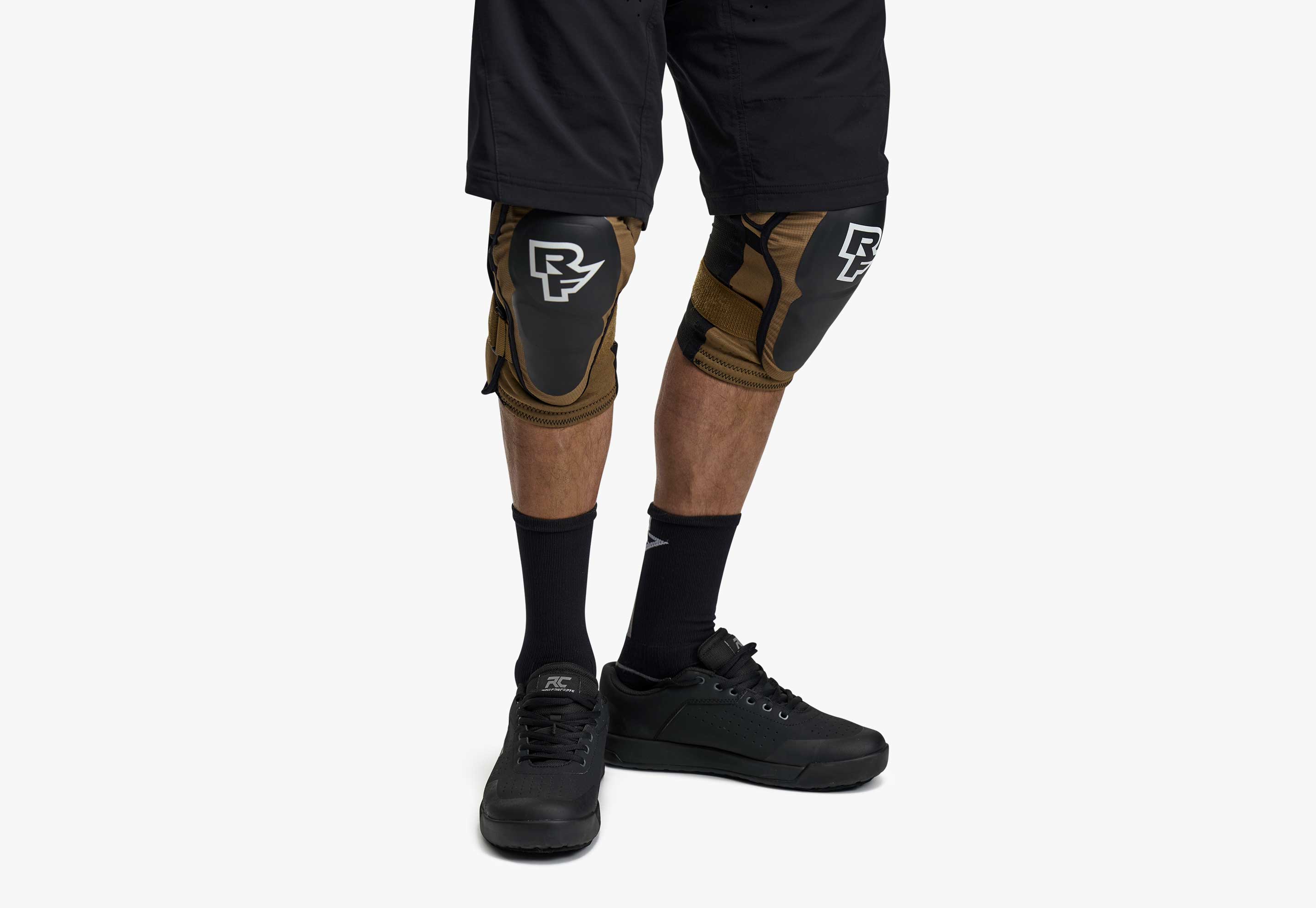 Roam Knee