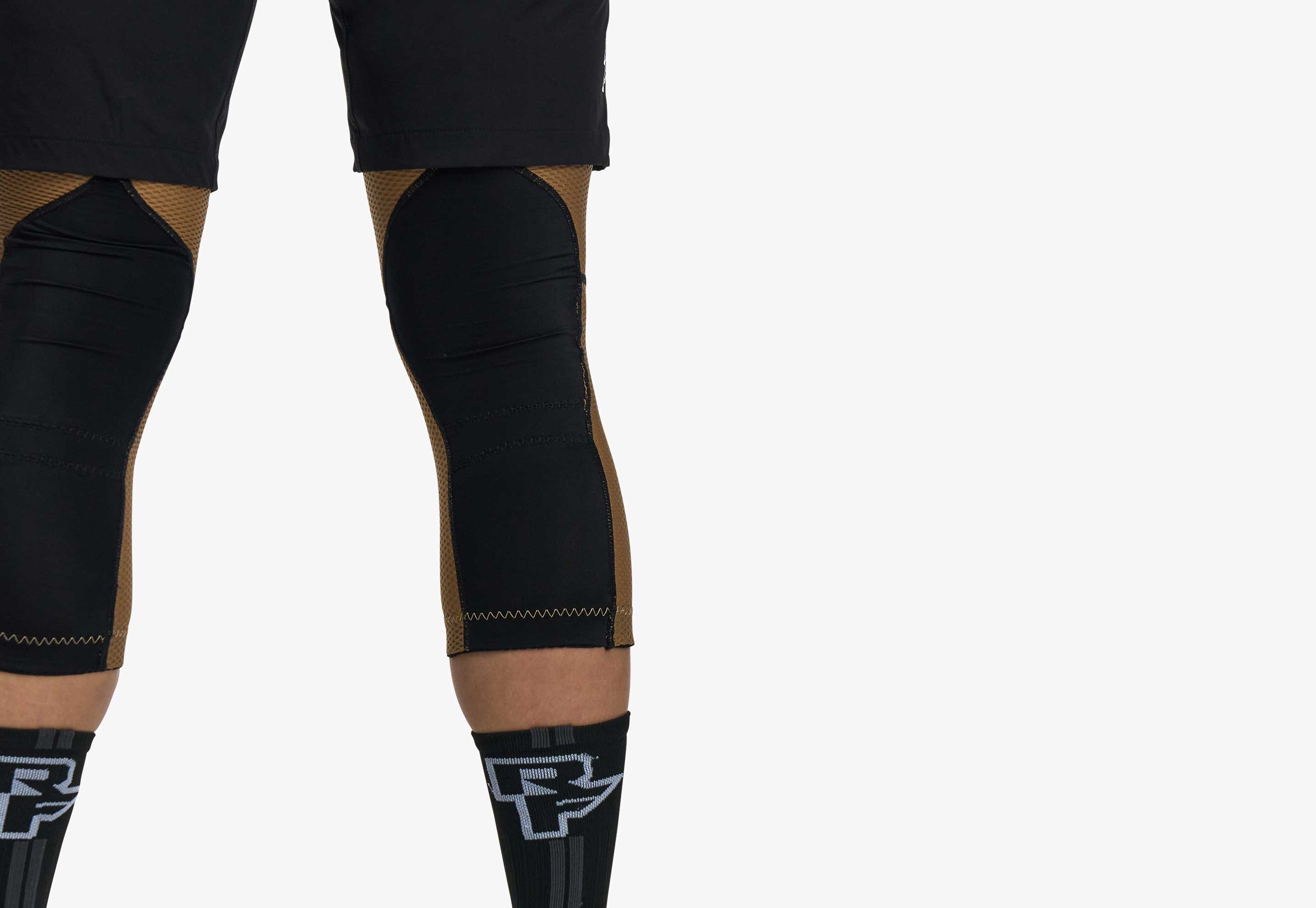 Covert Knee