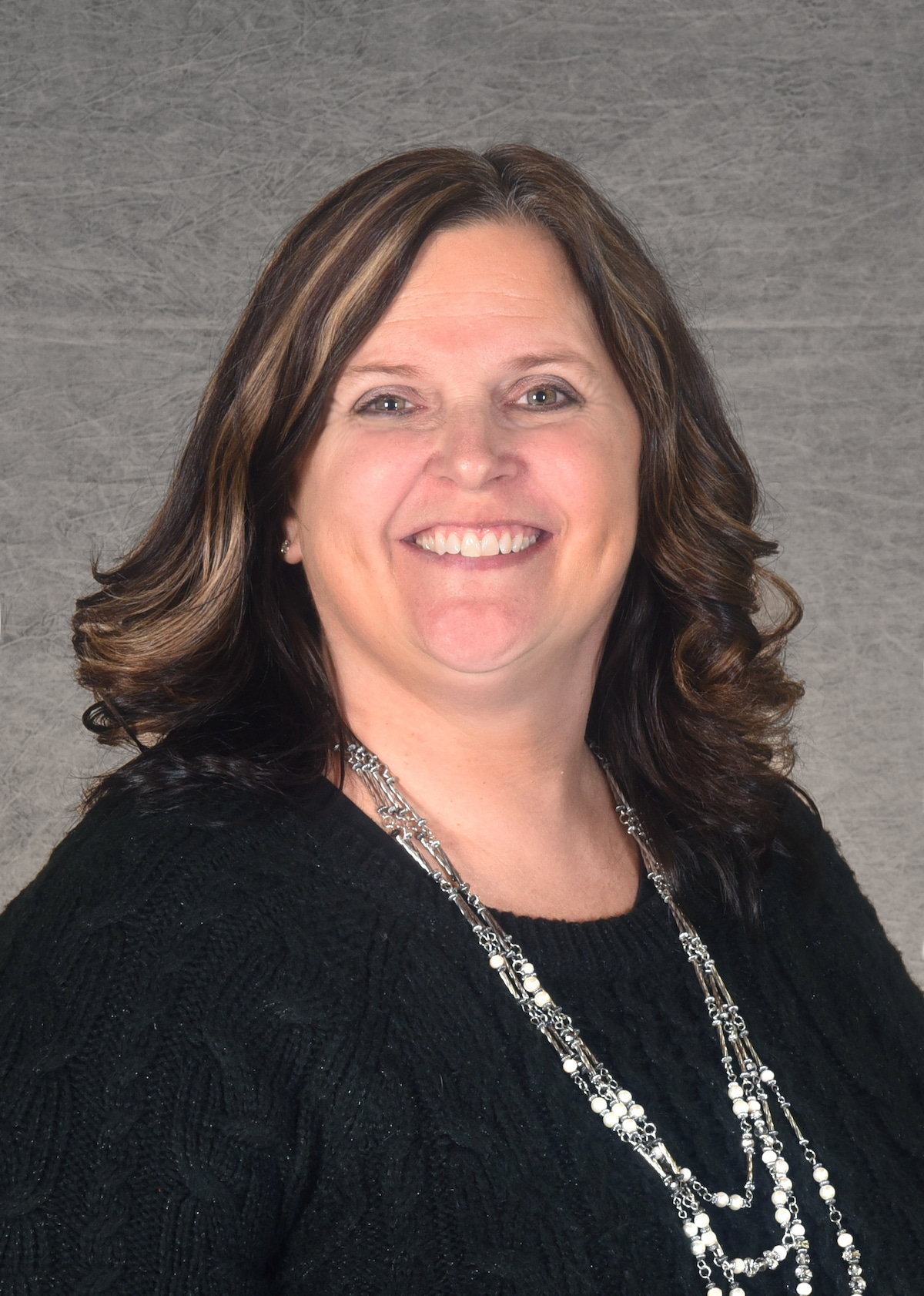 Headshot of Fox Structures Human Resources/Office Manager Jill Mashlan