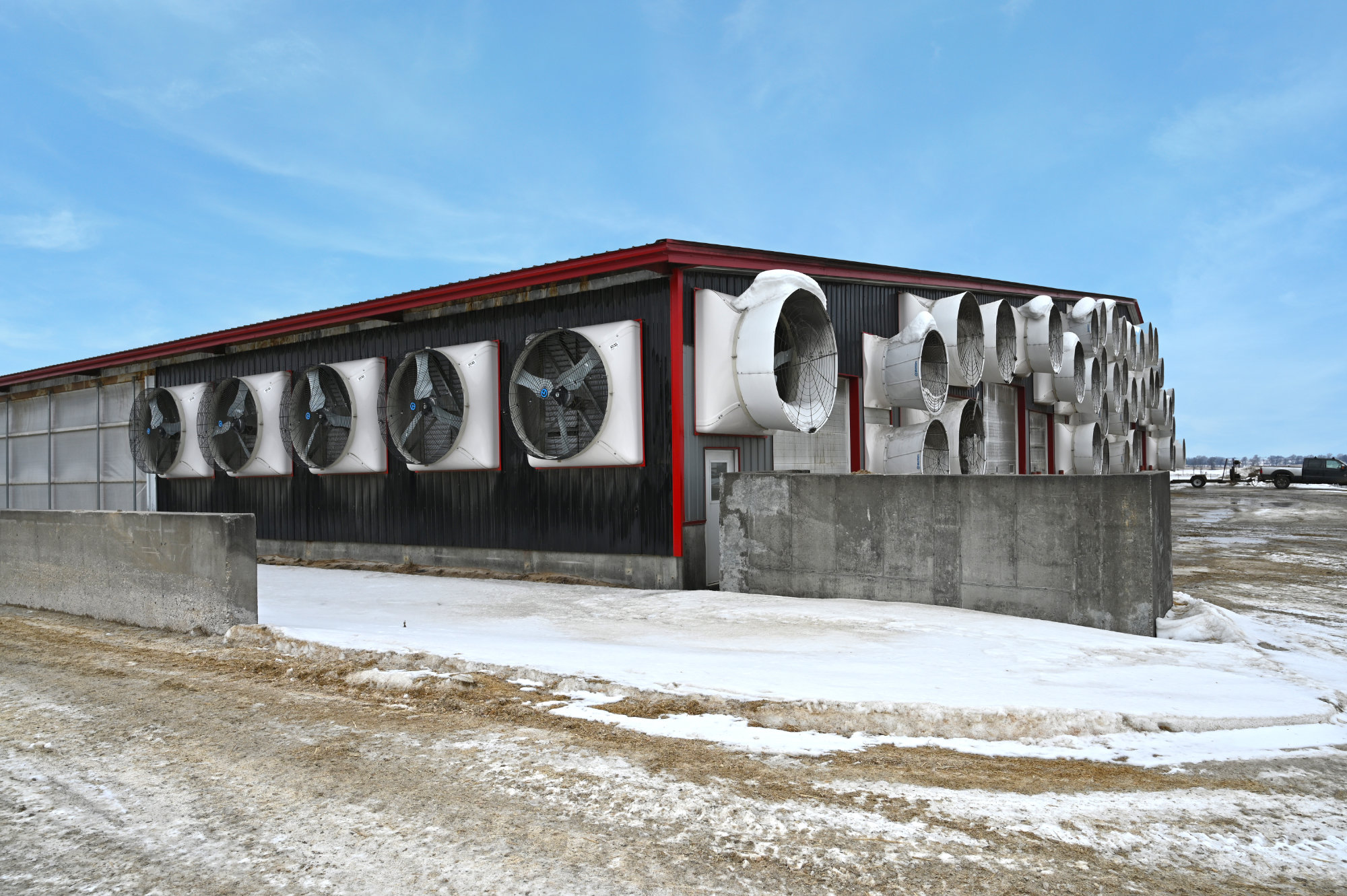 Exterior of tunnel ventilation system and ridge fans for Plum Creek Dairy in Fox Lake, Wisconsin