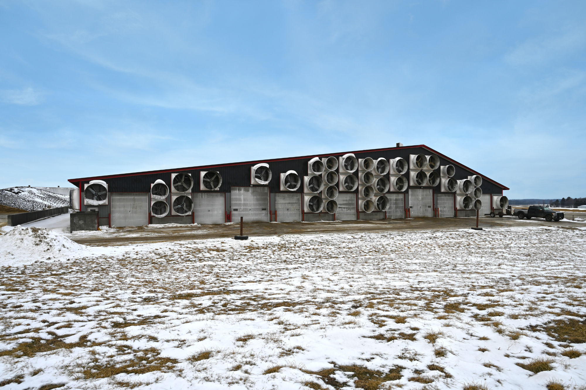 Exterior of fan system for Plum Creek Dairy in Fox Lake, Wisconsin