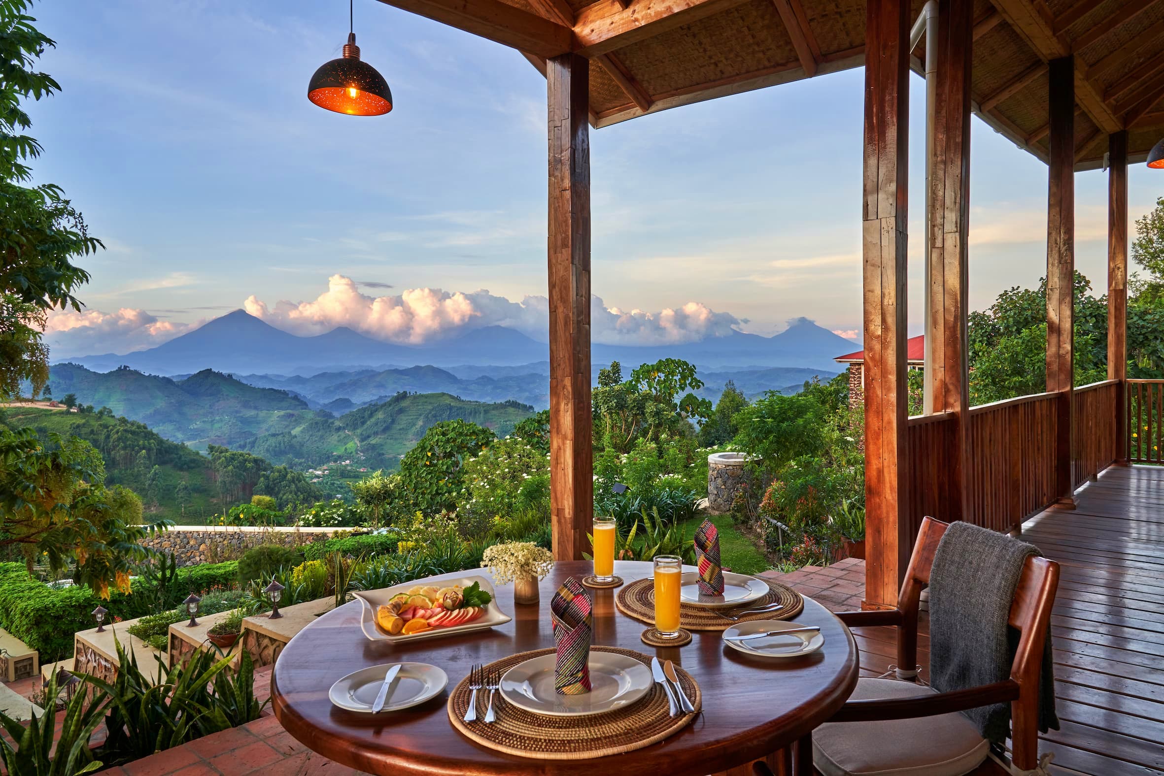 6 Days / 5 Nights Uganda Primate Safari: The Gorilla Trekking Experience